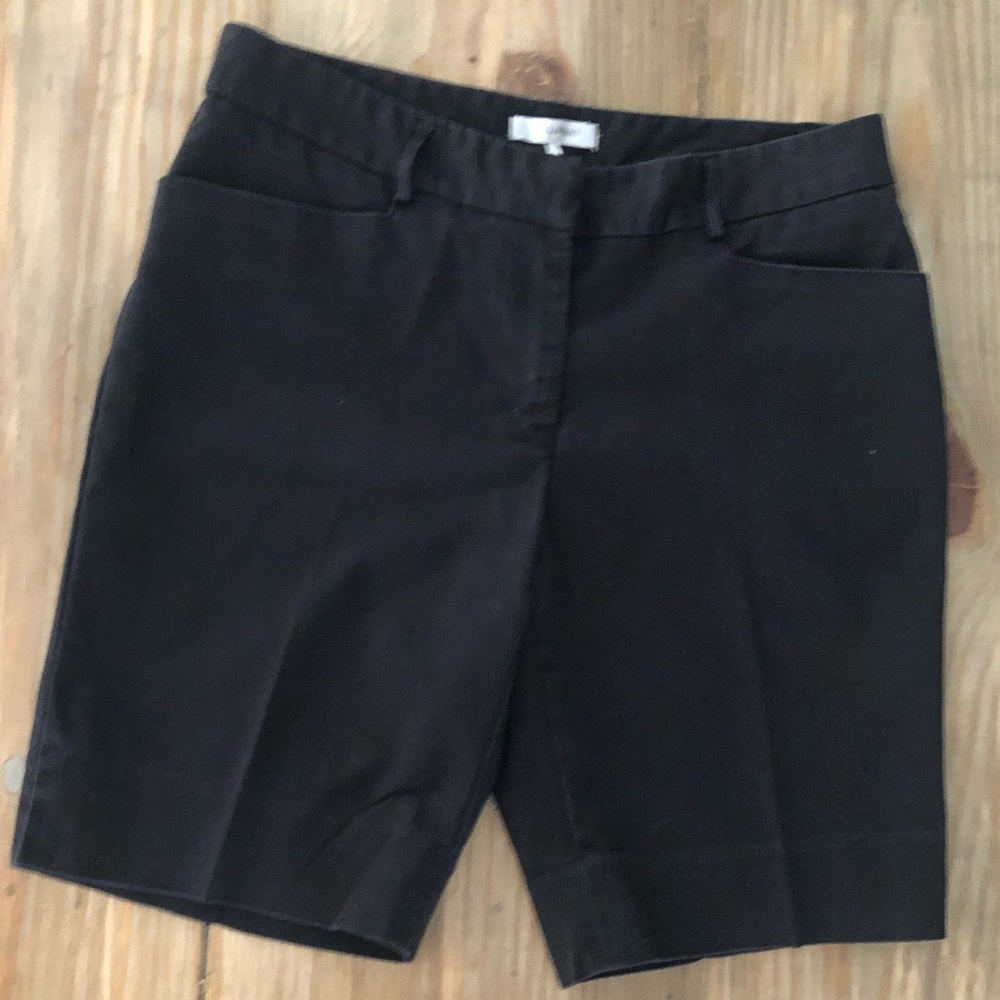 🍃 Ellen Tracy Black Bermuda Shorts 🍃